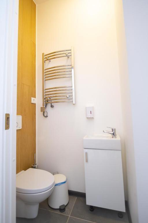 Апартаменты Hot Spot Apartments!
