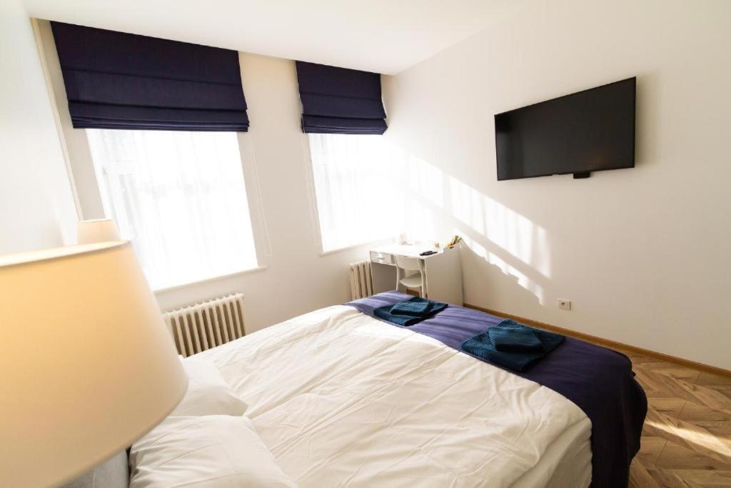 Апартаменты Hot Spot Apartments!