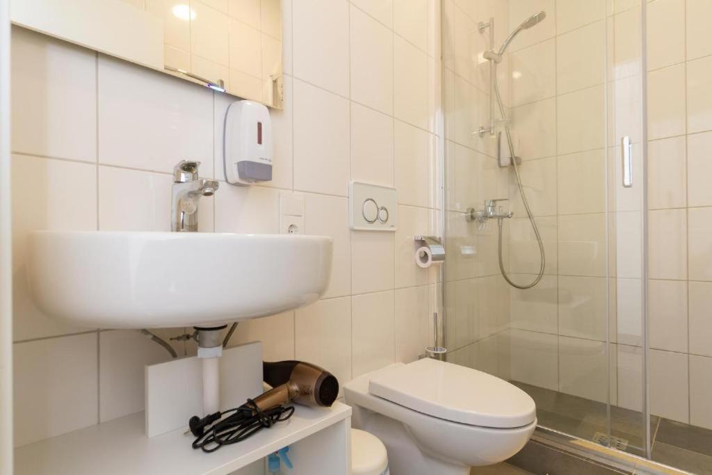 Апартаменты Hot Spot Apartments! *